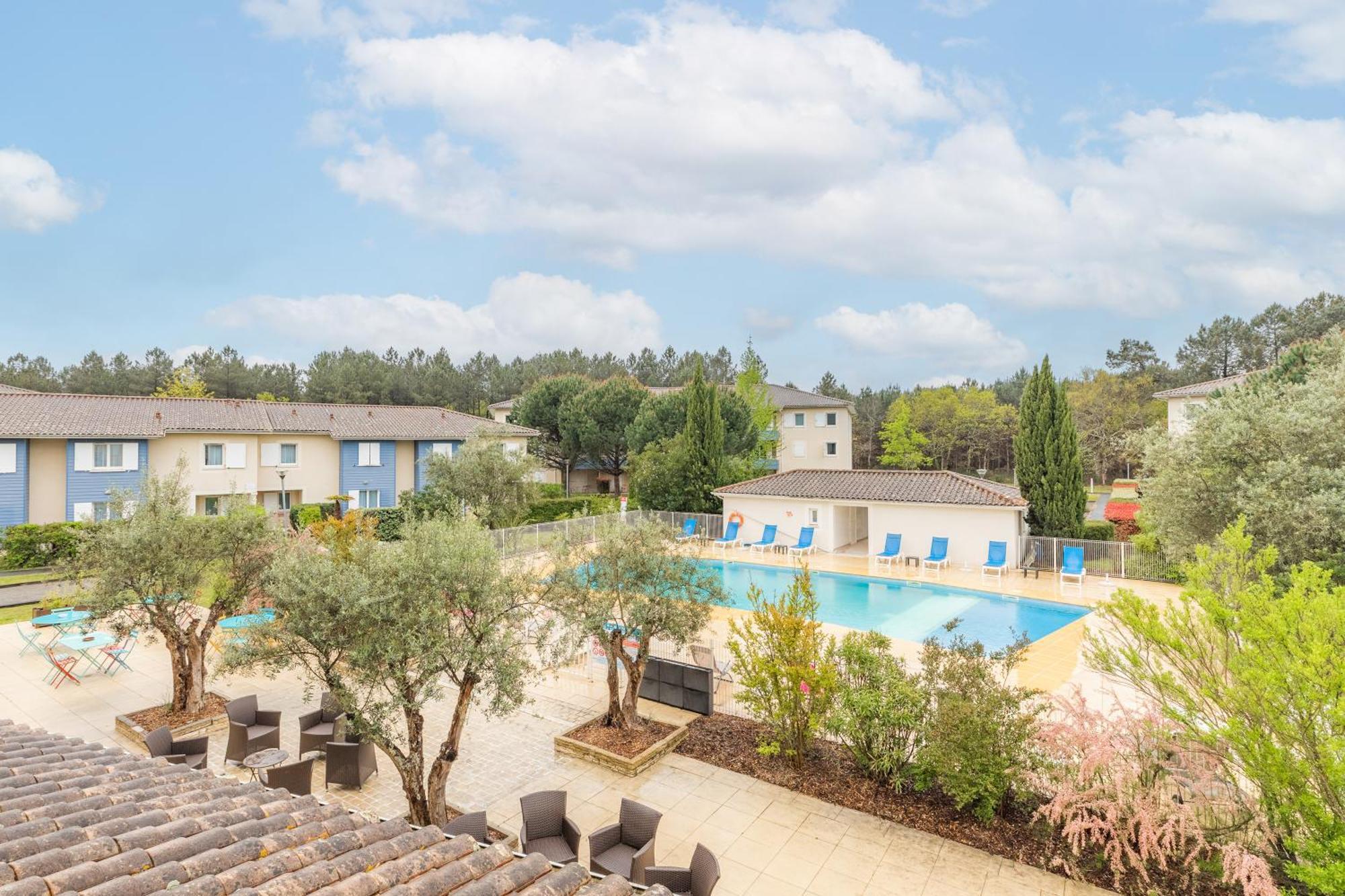 Appart'City Classic Bordeaux Aeroport St Jean D'Illac Saint-Jean-d'Illac Exteriör bild